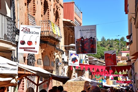 Festa de la Cirera a Torrelles de Llobregat