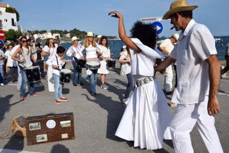 Fira d'Indians a CADAQUES