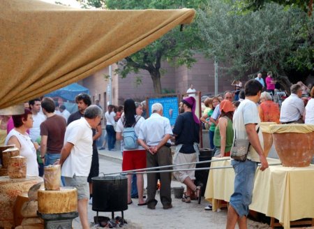 Mercat modernista dels Hostalets de Pierola